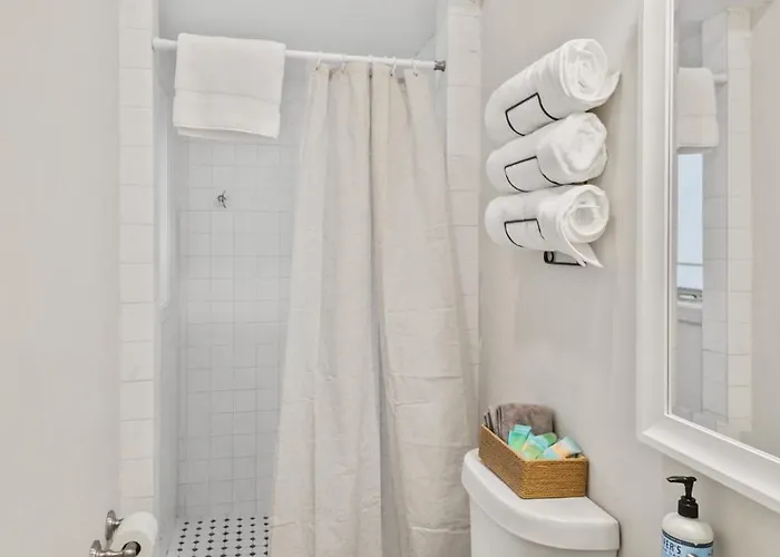 Holiday home Beautiful Updated Near Great Lakes Naval Base